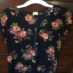 Short sleeved floral blouse